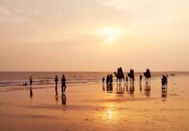 A beach getaway to Mandvi Trip Packages